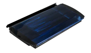 Aquadeck polycarbonaat solar lamel Cobalt met blauw getinte bovenzijde en eindkap