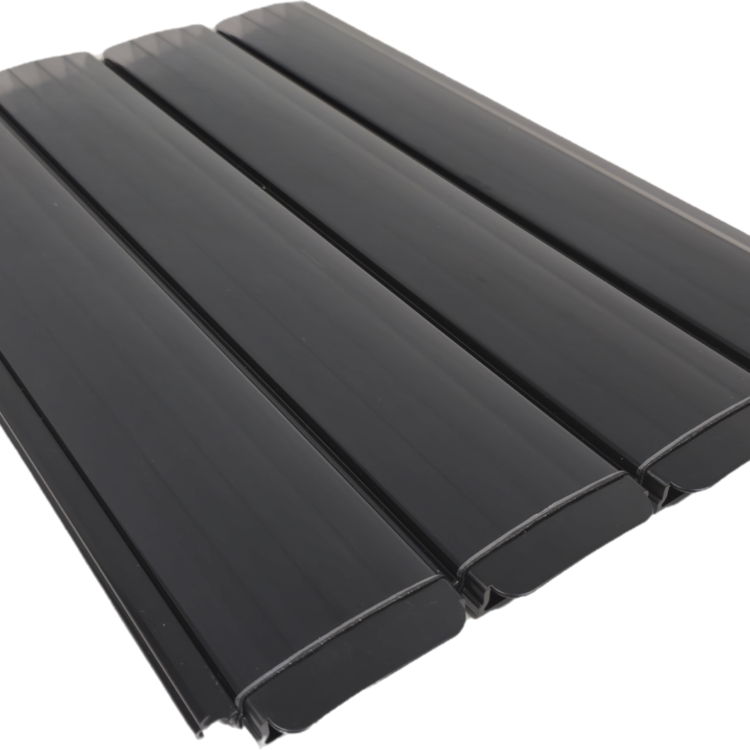 PCS polycarbonaat solar lamellen Black Smoked met rookgrijze bovenzijde